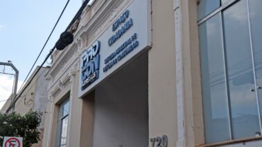 Procon acompanha falhas de operadora de telefonia