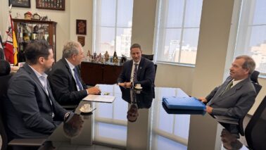 Em visita ao secretário de Segurança Pública do Estado de São Paulo, capitão Guilherme Derrite, o prefeito de Barretos, Odair Silva, apresentou o projeto de construção da Central de Polícia Judiciária no município.