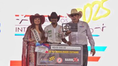 Yuri Teodoro Silva é campeão do 32º Barretos International Rodeo no Cutiano