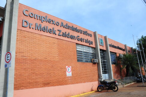 Feirão será no Complexo Administrativo Dr. Mélek Zaiden Geraige (antiga Prefeitura) Feirão será no Complexo Administrativo Dr. Mélek Zaiden Geraige (antiga Prefeitura)