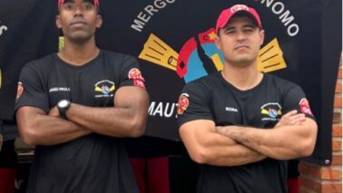 Os militares do Corpo de Bombeiros de Barretos, cabo Vinicius Gomes Rosa de Souza e o soldado João Paulo do Nascimento concluíram o curso de Mergulho Autônomo, realizado no 20º Grupamento de Bombeiros de Araçatuba-SP.