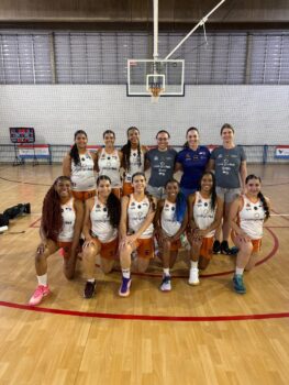 Basquete feminino estreia com vitória no Brasileiro Escolar