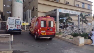 Promotora é socorrida com queimaduras (Foto: O Diário de Barretos)