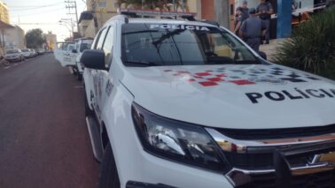 PM prende dois por tráfico no bairro Dom Bosco (Foto: O Diário de Barretos)