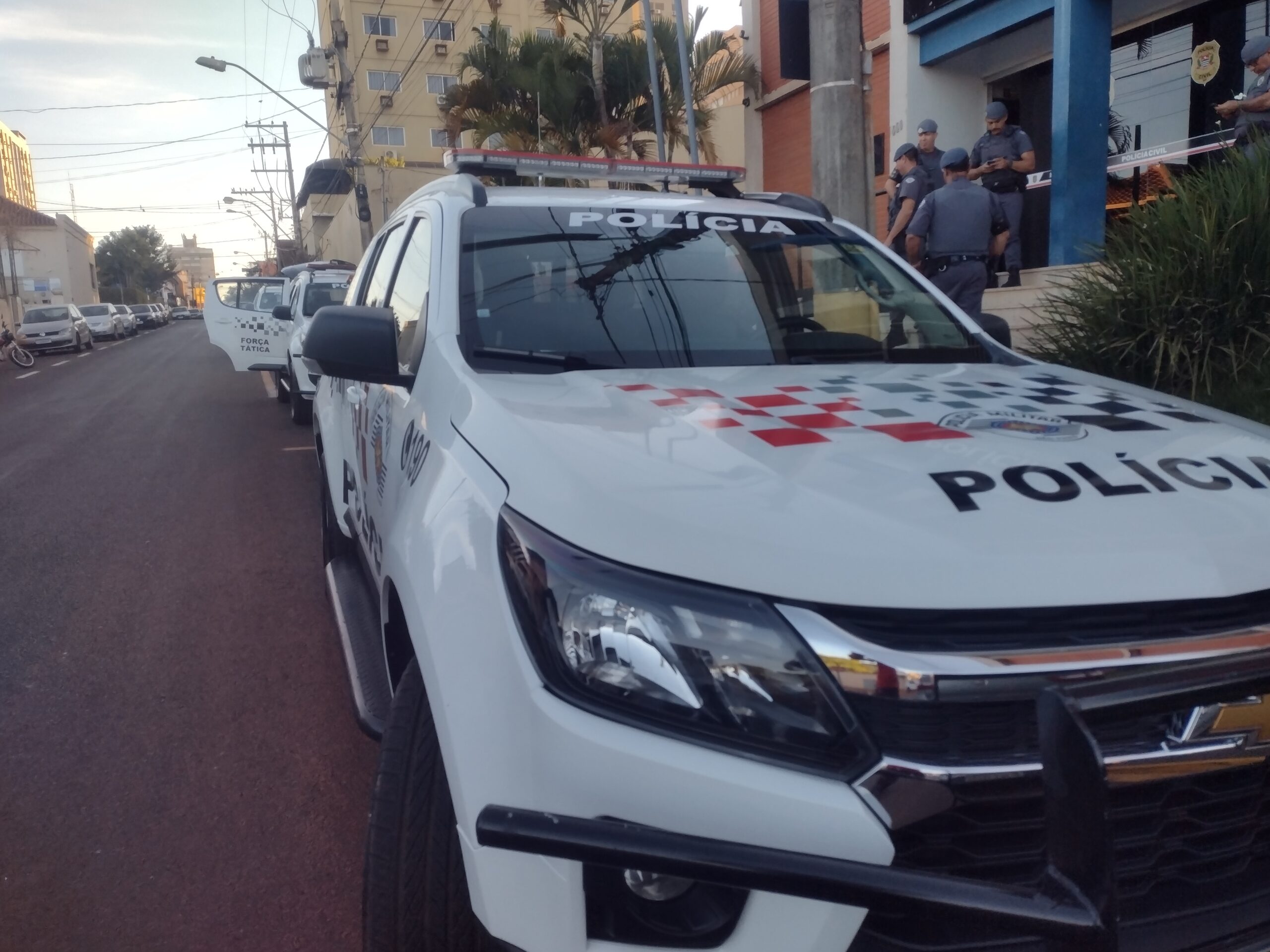 PM prende dois por tráfico no bairro Dom Bosco