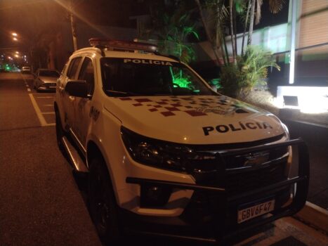 Jovem é detido pela PM por tráfico de entorpecente no Dom Bosco (Foto: O Diário de Barretos)