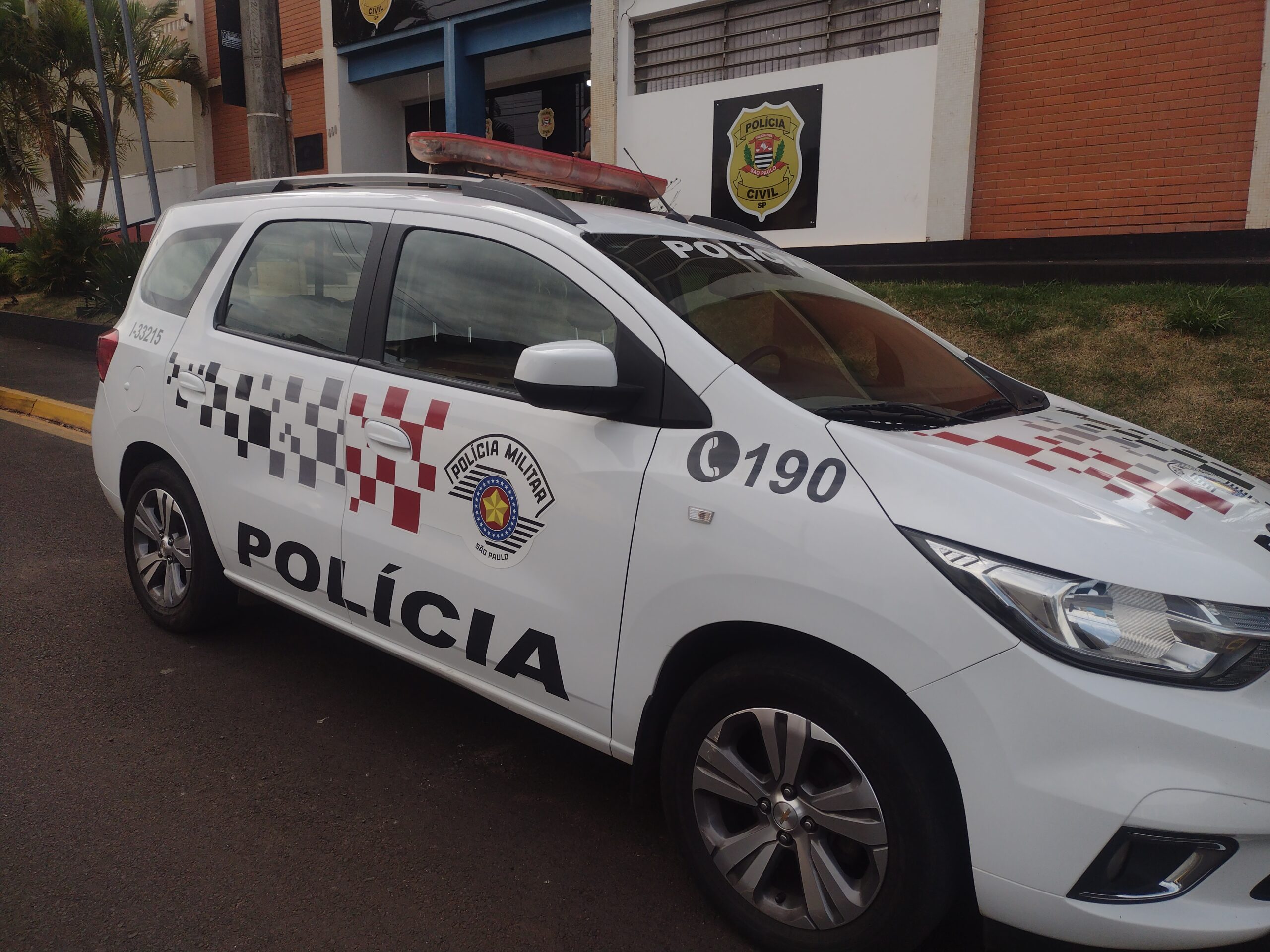 PM prende venezuelanos por tentativa de homicídio e roubo