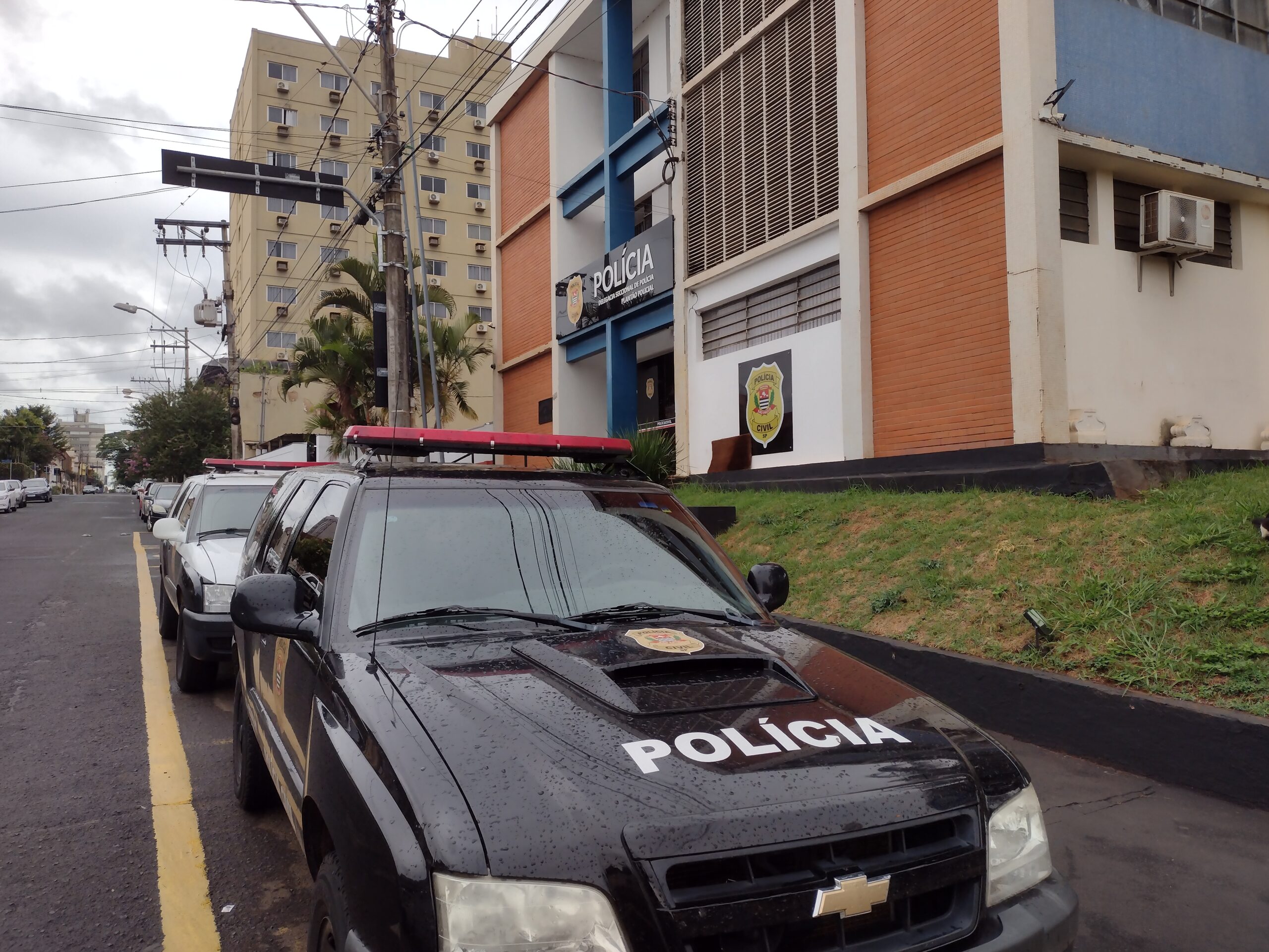 Aposentado é enganado ao acreditar em falso anúncio da venda de medicação