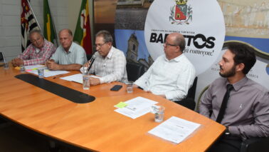 TIN_3045 Após ser concedida liminar pelo juiz da 4ª Vara Cível de Barretos, dr. Wellington Urbano Marinho, que suspendeu o reajuste das contas de água entre 35,66% e até 73% para alguns consumidores a administração da Prefeitura e do SAAE