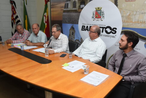 Após ser concedida liminar pelo juiz da 4ª Vara Cível de Barretos, dr. Wellington Urbano Marinho, que suspendeu o reajuste das contas de água entre 35,66% e até 73% para alguns consumidores a administração da Prefeitura e do SAAE