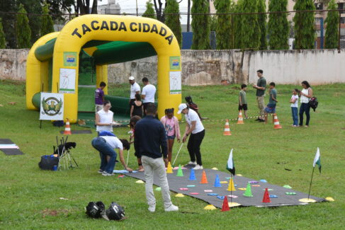 O Recinto Paulo de Lima Correa recebeu a 2ª edição do “Sabadão Solidário”, numa iniciativa do Fundo Social de Solidariedade e da prefeitura de Barretos