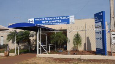 A secretaria de Saúde de Barretos alerta pais ou responsáveis de crianças e adolescentes menores de 15 anos para que os levem para uma unidade até o dia 30 de outubro, com objetivo de conferir a carteira de vacinação.