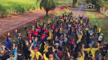 A organização do 6º Pedalando com Maria que teve percurso entre a Minibasílica no bairro Marília e o distrito de Adolfo Pinto teve a participação de 500 participantes na missa campal