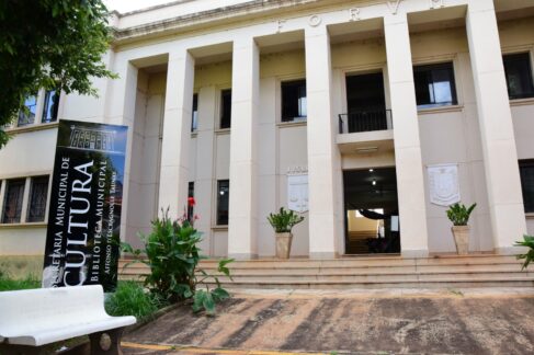 Projeto traz Bianca Santana à Biblioteca Municipal