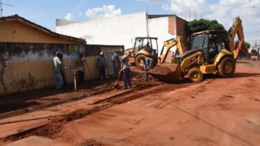 Moradores confirmam início dos reparos na avenida 59