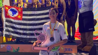 A equipe do Colégio FEB/APAB Barretos encerrou a participação nos Jogos Escolares Brasileiro 2025 com a conquista do 3° lugar na competição que aconteceu em Uberlândia.