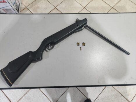 Caldeireiro é preso por dano e posse ilegal de arma de fogo e munição (Foto: O Diário de Barretos)