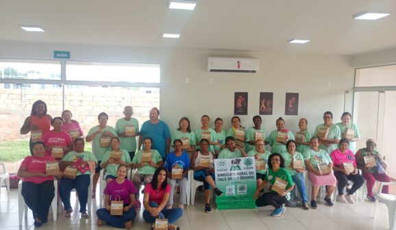 Os idosos e frequentadores do Centro de Convivência do Idoso de Colômbia tiveram a oportunidade de participar na quinta (30) da Gincana Recreativa e Esportiva.