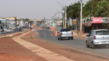 A obras de remodelação da avenida Necker Carvalho de Camargos de estão andamento na cidade desde o final de 2024, atendendo um Termo de Ajustamento de Conduta.