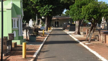Prefeitura manifesta sobre violação de jazigo e destaca ações de vigilância no Cemitério da Paz (Foto: O Diário de Barretos) Prefeitura manifesta sobre violação de jazigo e destaca ações de vigilância no Cemitério da Paz (Foto: O Diário de Barretos)