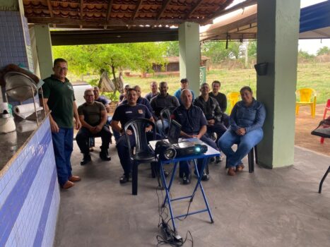 Um grupo de 12 integrantes da Coordenadoria Municipal de Proteção e Defesa Civil de Barretos participou de um treinamento, entre os dias 13 a 15, voltado à manutenção e operação de motosserra.