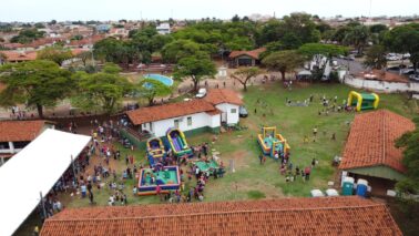 Barretenses prestigiaram atividades do "Sabadão Solidário" realizado no Recinto (Foto: Leandro Campos)