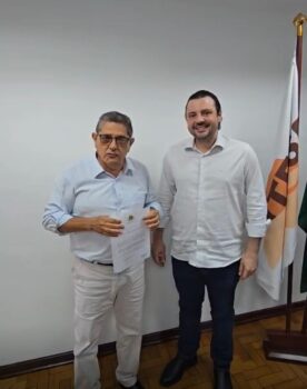 Vereador Luiz Anastácio “Paçoca” com Lucas França Bressanin, do Itesp Vereador Luiz Anastácio “Paçoca” com Lucas França Bressanin, do Itesp