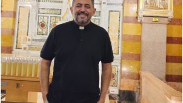 O Dia de São Judas Tadeu é comemorado nesta terça-feira (28) pelos devotos em Barretos, com celebração de missa na Quase Paróquia São José e São Judas Tadeu, no bairro Vida Nova.