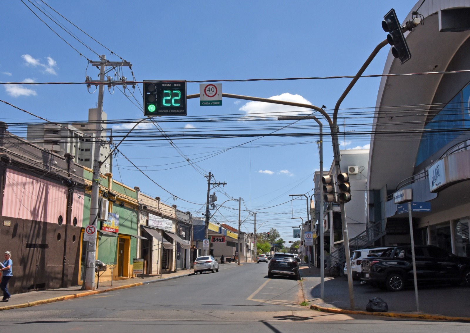 Secretaria alerta para desligamento de semáforo na área central  