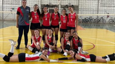 As equipes de voleibol masculina e feminina, categorias Sub-16 da Secretaria Municipal de Esportes garantiram vaga para a fase final da Copa de Voleibol do Estado de São Paulo