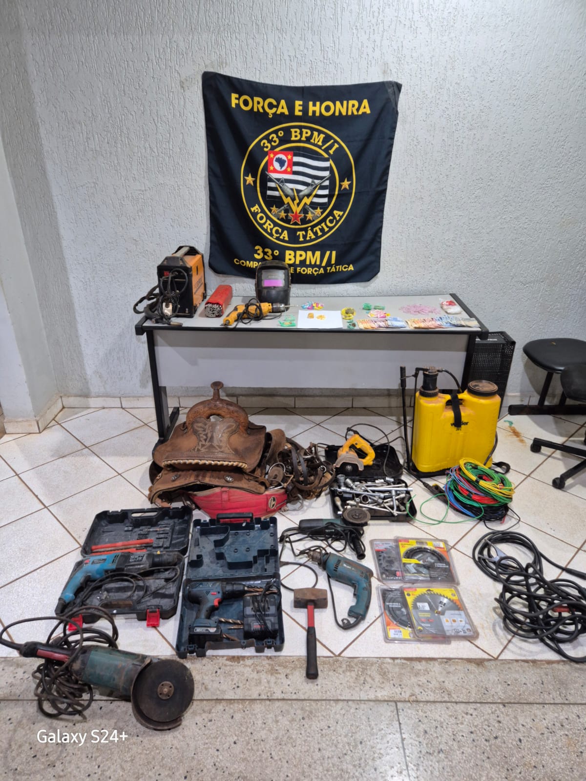 Catador de reciclável é detido pelos crimes de tráfico e receptação