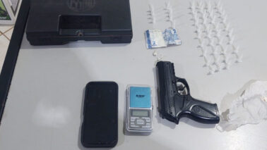 Homem é preso por tráfico de entorpecente (Foto: O Diário de Barretos) Homem é preso por tráfico de entorpecente (Foto: O Diário de Barretos)