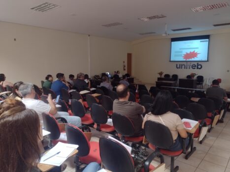 Oficina da Vigilância Sanitária reúne representantes de 14 municípios em Barretos (Foto: O Diário de Barretos)