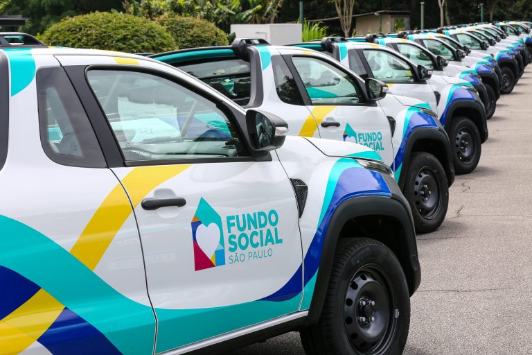 Fundo Social entrega veículos para a região de Barretos