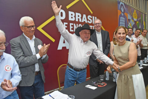 A Associação Os Independentes empossou sua nova diretoria e conselhos para a gestão 2025/2026