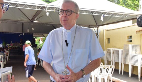 No pleno exercício da minha missão como bispo da Igreja Particular de Barretos, venho manifestar meu repúdio ao ato ocorrido na noite do dia 12 de outubro, na Praça de São Benedito