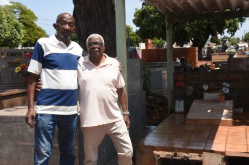 Netos do “Carrasco” celebram legado de afeto no Dia de Finados