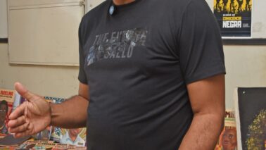 LITERATURA: Rafael durante abertura da exposição de livros de autores negros Tem início 1º Fórum da Consciência Negra com programação até o dia 14