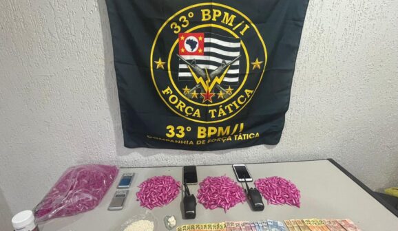 Polícia Militar detém infratores durante ação de combate ao tráfico no Luís Spina (Foto: O Diário de Barretos)