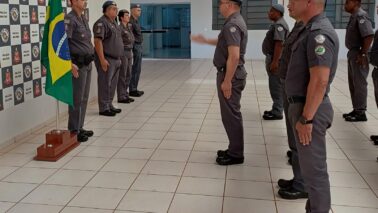 PM realiza ato cívico pelo Dia da Bandeira