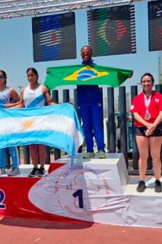 Barretense brilha com dois ouros no Chile