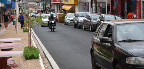 Comércio terá horário estendido nesta sexta para a Black Friday