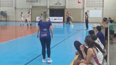 Time da técnica Cynthia venceu São Bernardo no ginásio do América