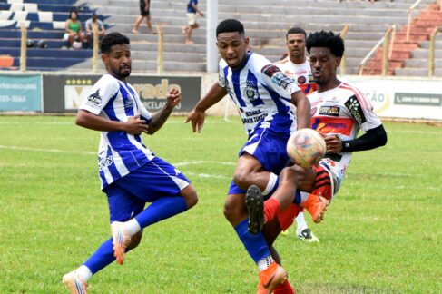 Lance da vitória da ADPM por 1 a 0 sobre o Atlético Vila Diva, que que garantiu vaga na final (Foto: Aquino José)