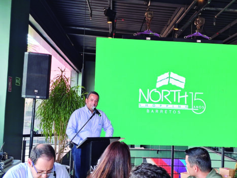 Shopping lança ações pelos 15 anos e sorteios de Natal