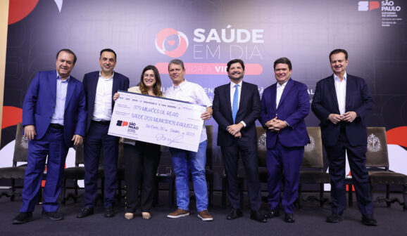 Anúncio de recursos para a saúde ocorreu com a presença do governador Tarcísio de Freitas (Foto: Divulgação)