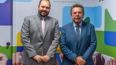 Vereador Itamar e o deputado Carlão em encontro da Alesp, na capital (Foto: Divulgação)