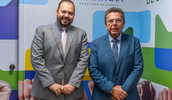 Vereador Itamar e o deputado Carlão em encontro da Alesp, na capital (Foto: Divulgação)