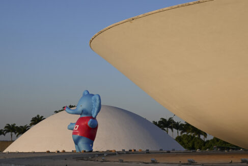 Mamu esteve no Congresso Nacional, em Brasília, para as ações do Outubro Rosa (Foto: Carlos Moura/Agência Senado)