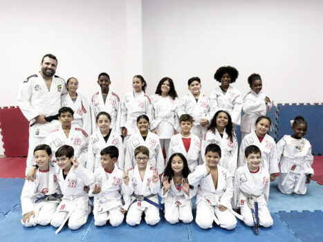 Projeto de Judô faz entrega de kits a novos alunos e reforça inclusão social